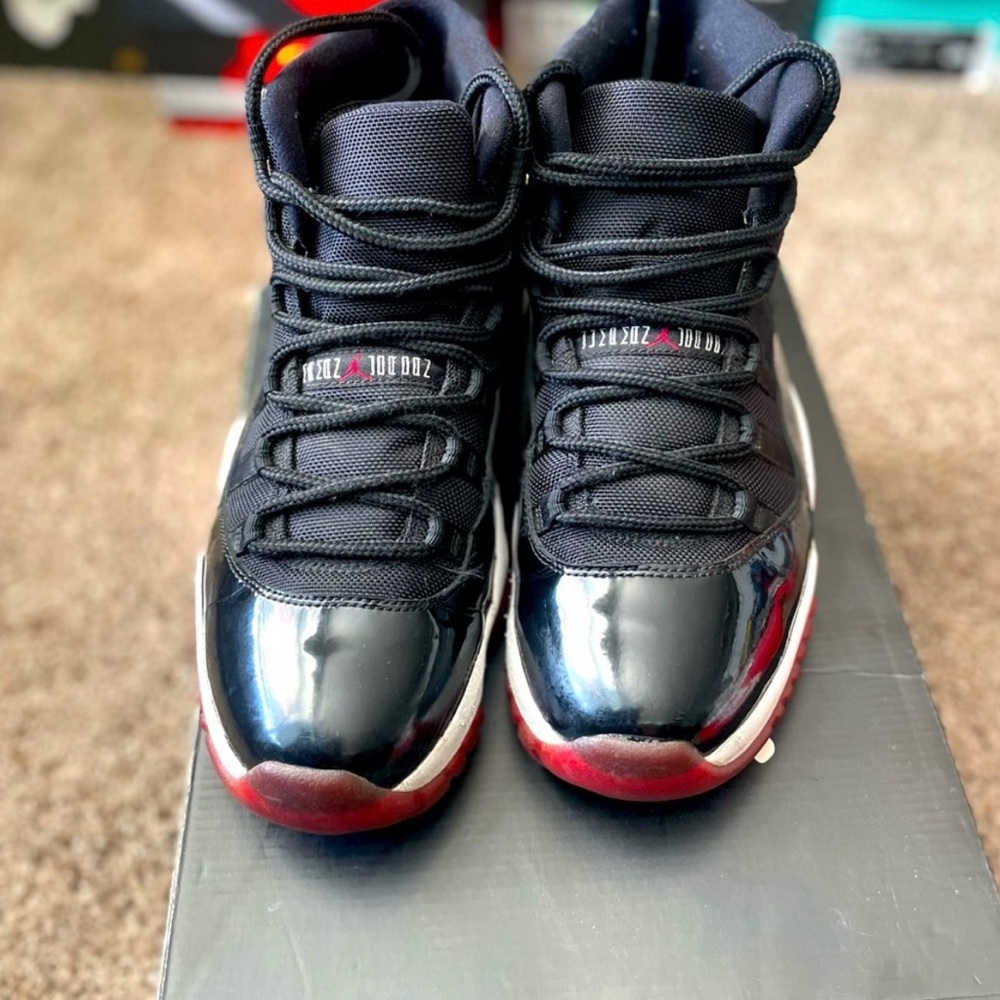 Retro Jordan 11 “ bred”